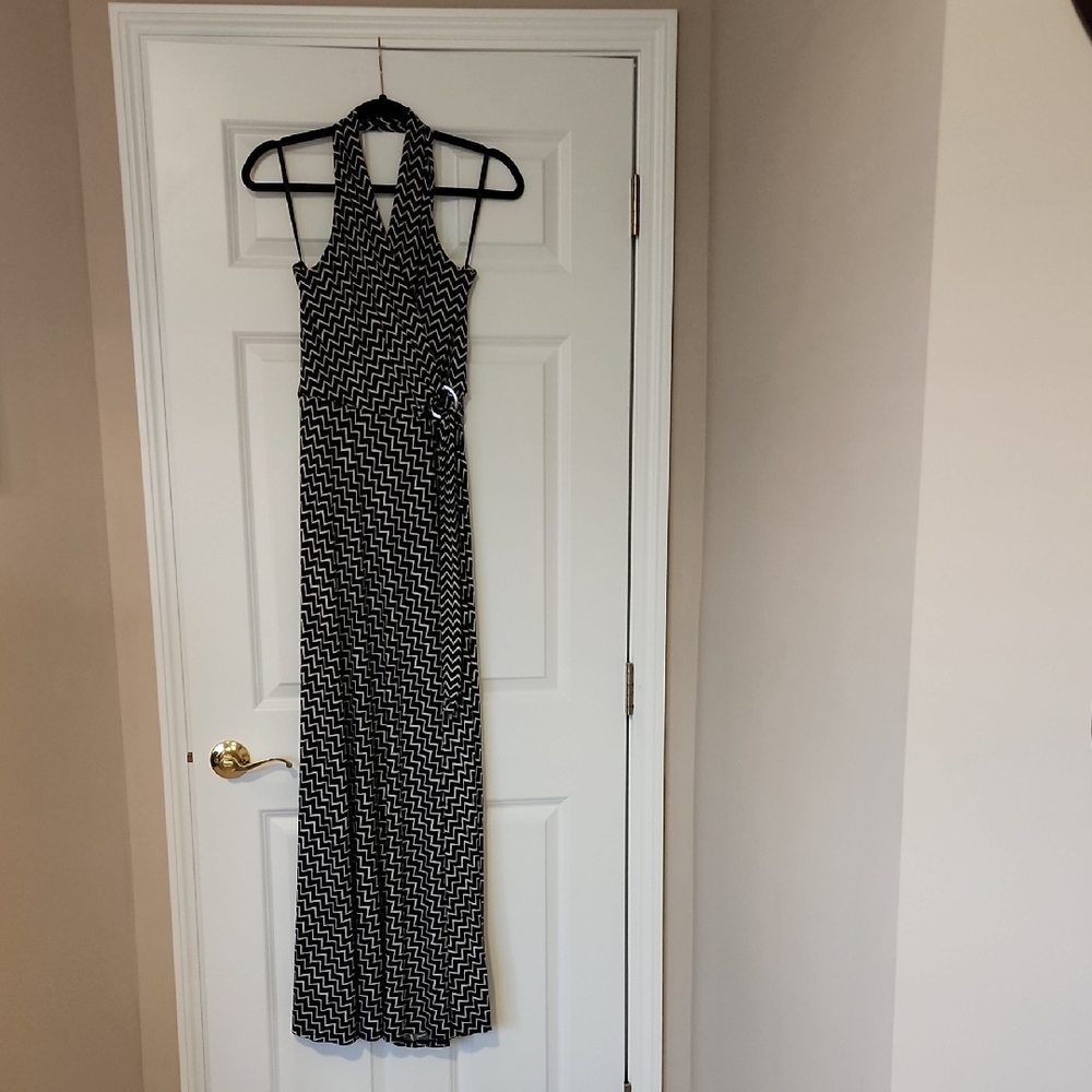 White House Black Market Black and White Geometric Pattern Dress